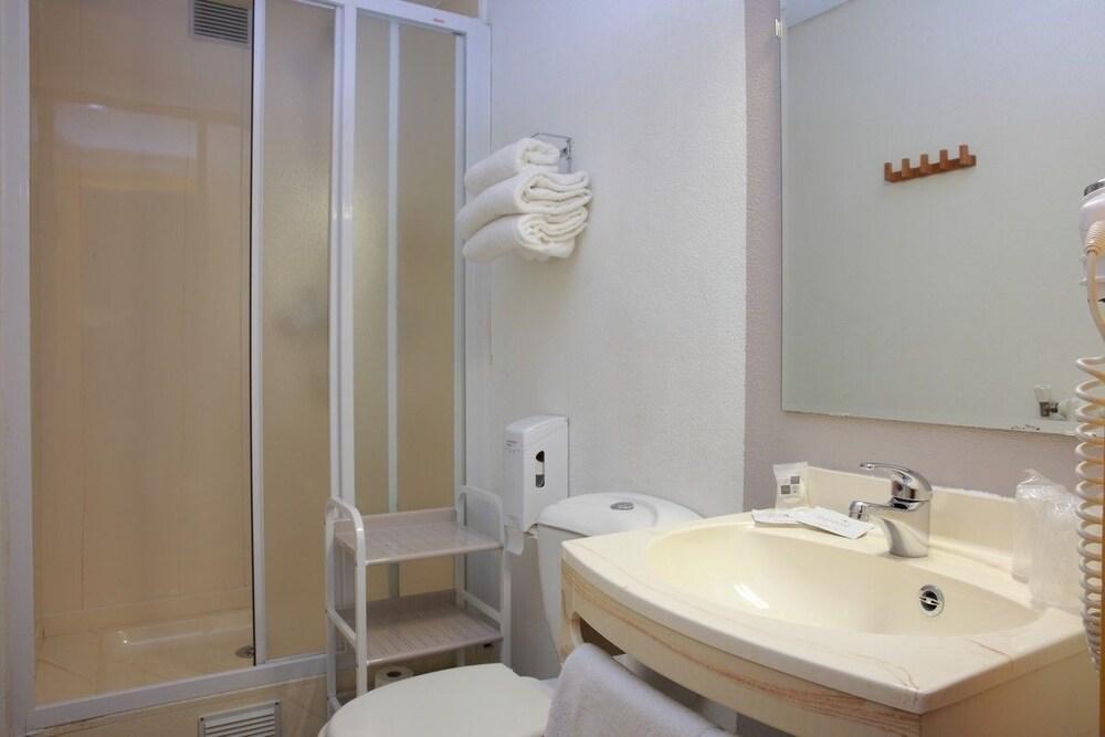 Hotel Alerion Centre Gare Metz Esterno foto
